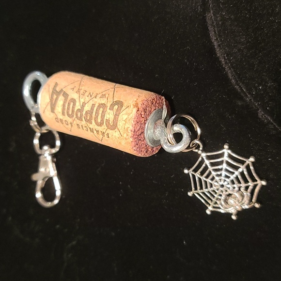 Spiderweb trio bundle - dangle earrings, bracelet and purse charm keyring NWT - Picture 4 of 9